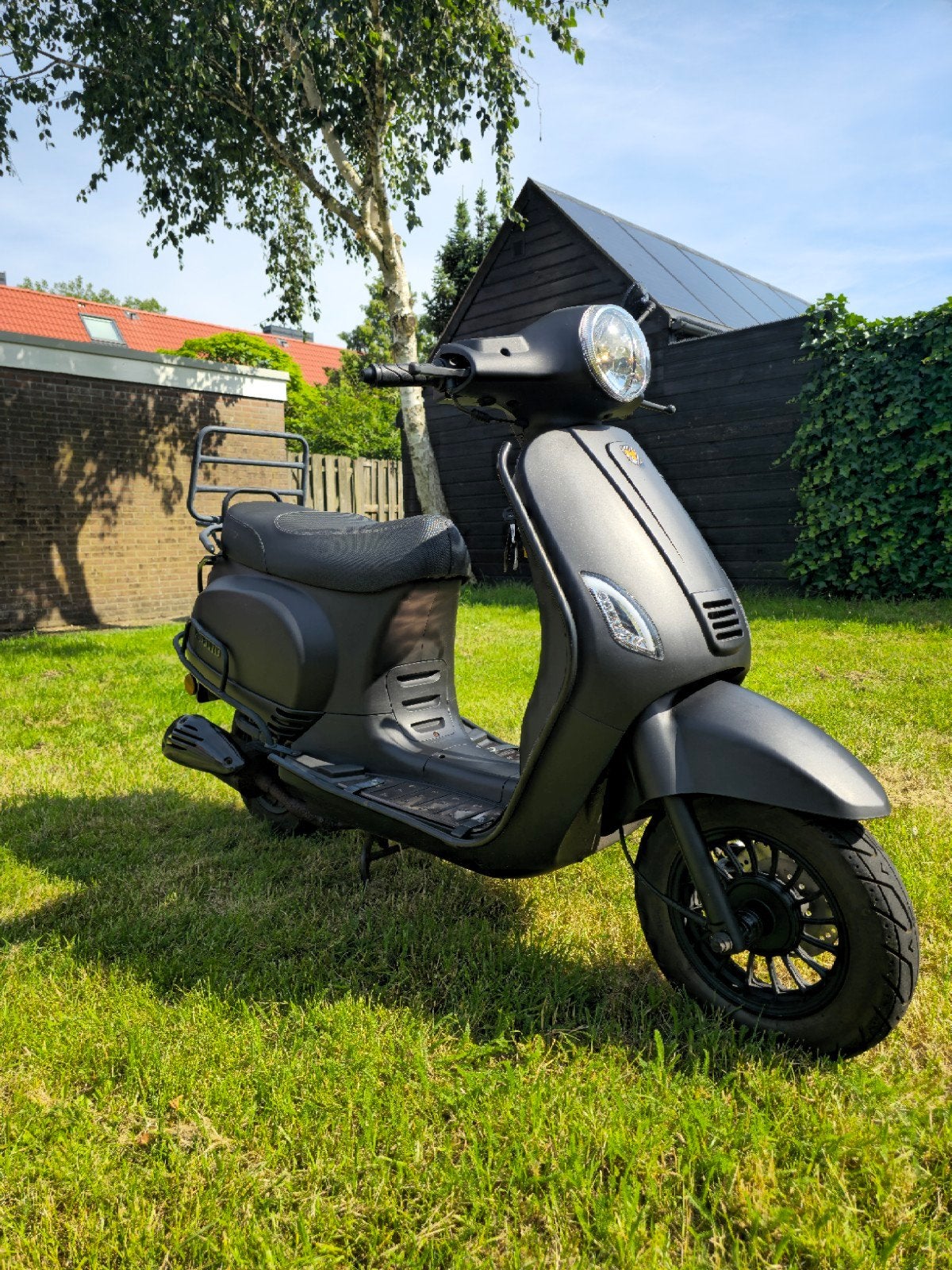 Lasouris r snor scooter in zeer nette staat bj 2021, Ophalen of Verzenden, Zo goed als nieuw, Benzine, Overige modellen