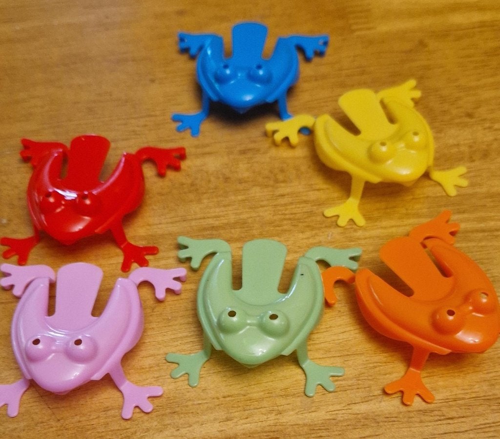 Rest partijtje 15 Spring kikkers, Kinderen en Baby's, Ophalen of Verzenden, Nieuw