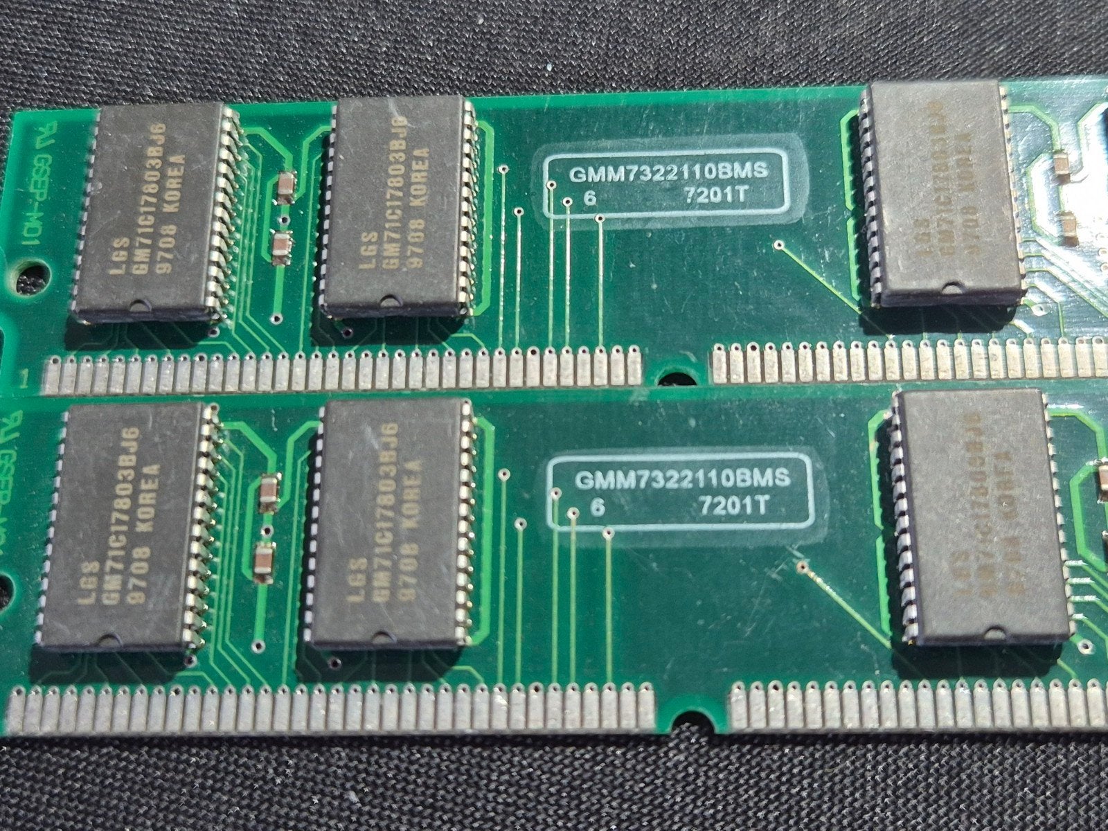 2x 72 pins Vintage LGS GM71C17803BJ6 Geheugenmodules, Computers en Software, RAM geheugen, Onbekend, Overige soorten, Ophalen of Verzenden