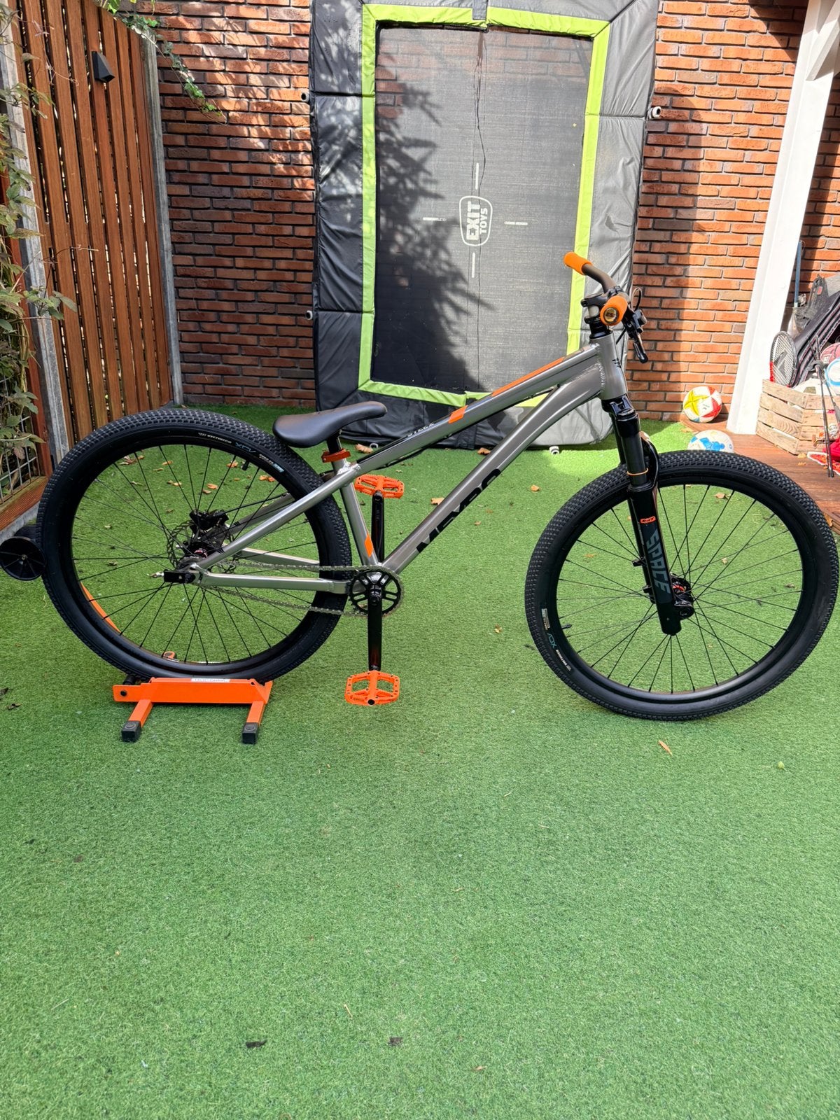 Meybo Dirtjumper 26 inch, Ophalen, 24 inch of meer, Aluminium, Zo goed als nieuw
