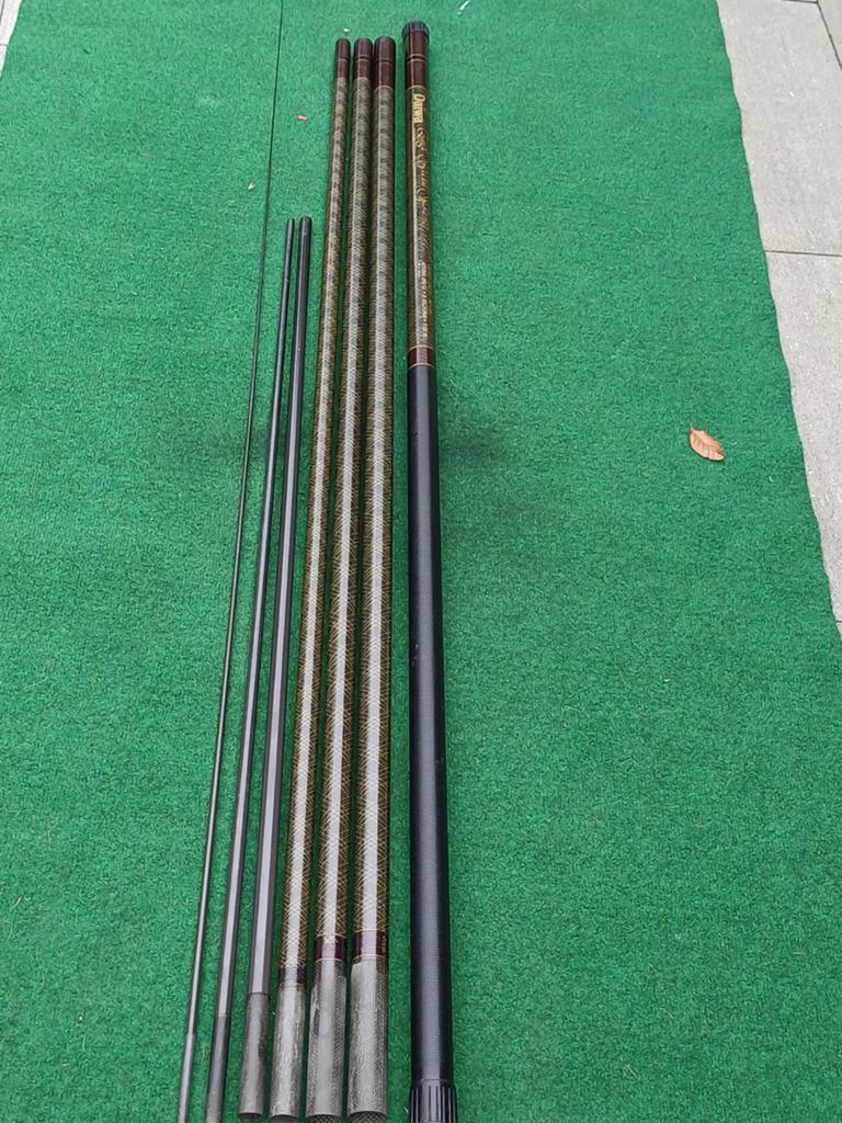 daiwa whisker 777 ... 9.5m carbon hengel, Ophalen, Vaste hengel