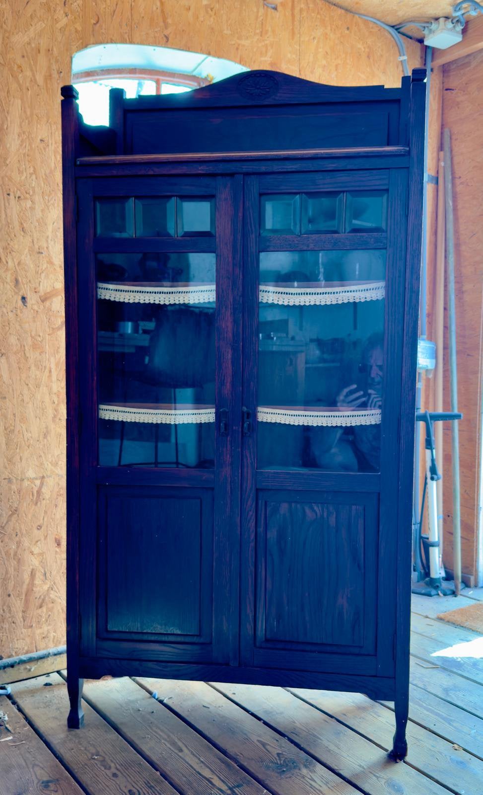Antiek vitrinekastje / porseleinkastje donker hout, Ophalen, Met plank(en), Gebruikt, Glas