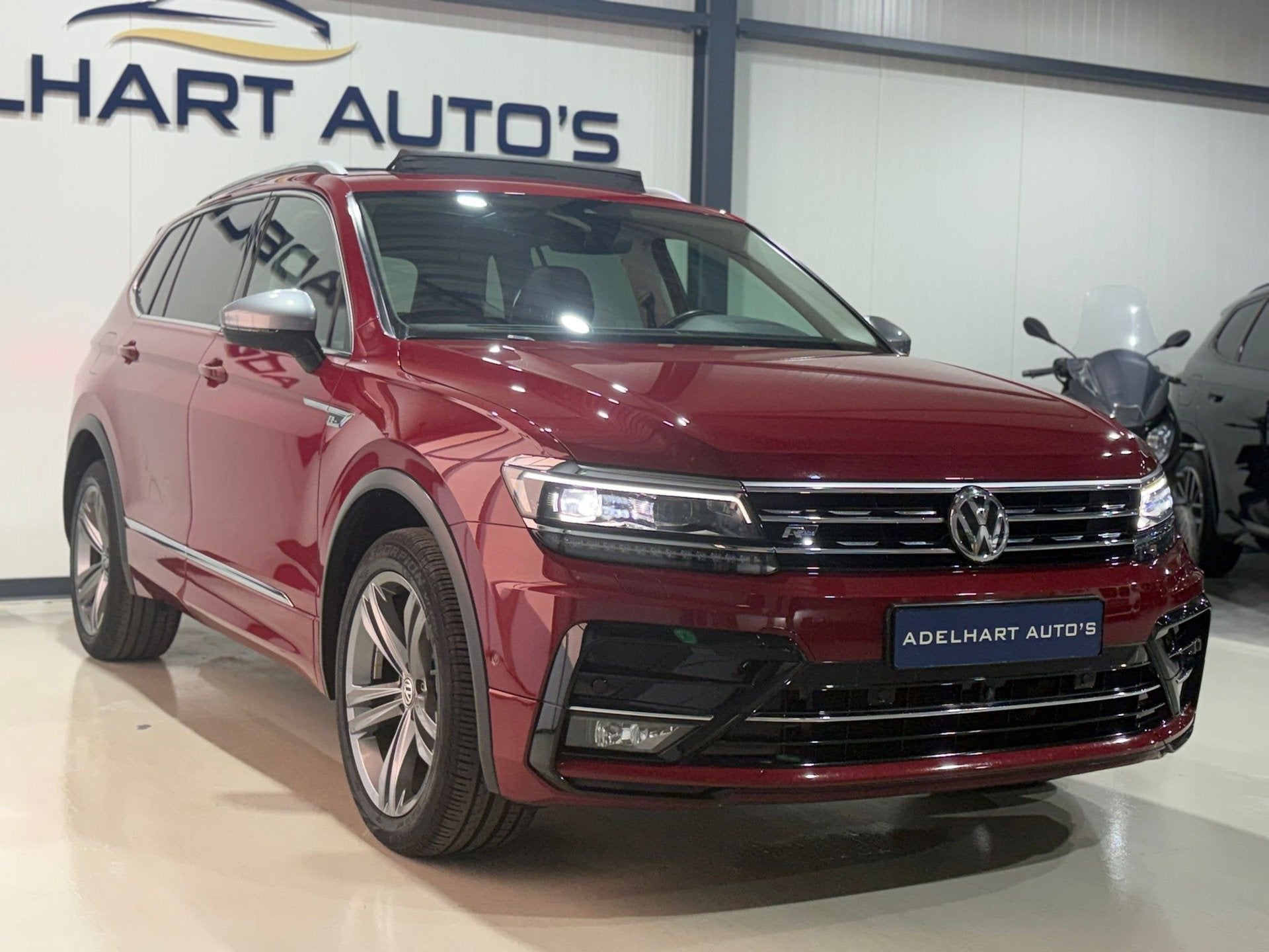 Volkswagen Tiguan Allspace 1.4 TSI R Line 150 PK / Panorama, Auto's, Voorwielaandrijving, 1490 kg, Gebruikt, 4 cilinders