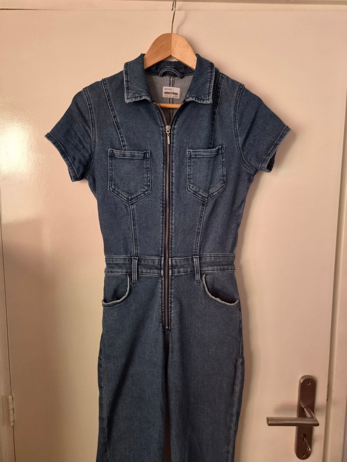 Bershka denim jumpsuit met korte mouwen, Blauw, Zo goed als nieuw, Maat 36 (S), Bershka