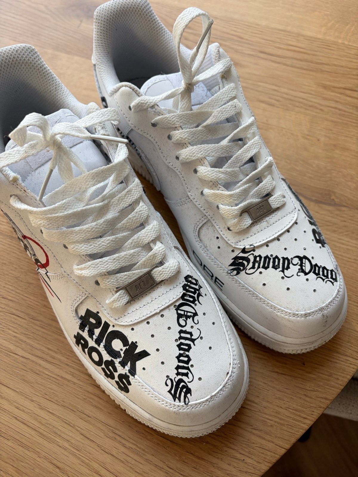 Nike Air Force 1 Custom Rapper Edition - Maat 43, Ophalen of Verzenden, Zo goed als nieuw, Wit, Sneakers of Gympen
