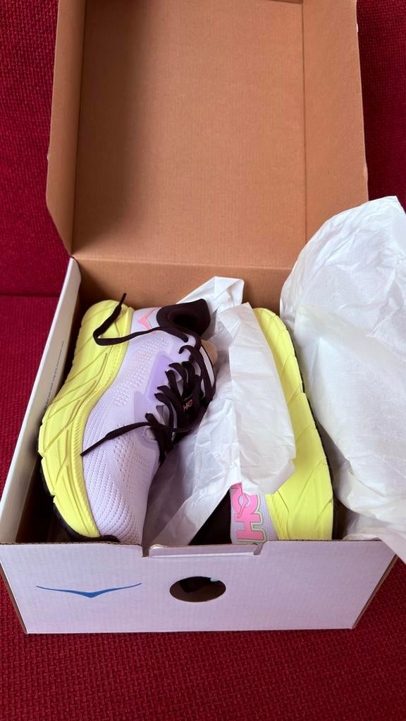 HOKA W Arahi 7 Hardloopschoenen Dames - Nieuw in doos, Kleding | Dames, Ophalen of Verzenden, Nieuw, Overige kleuren, Sportschoenen
