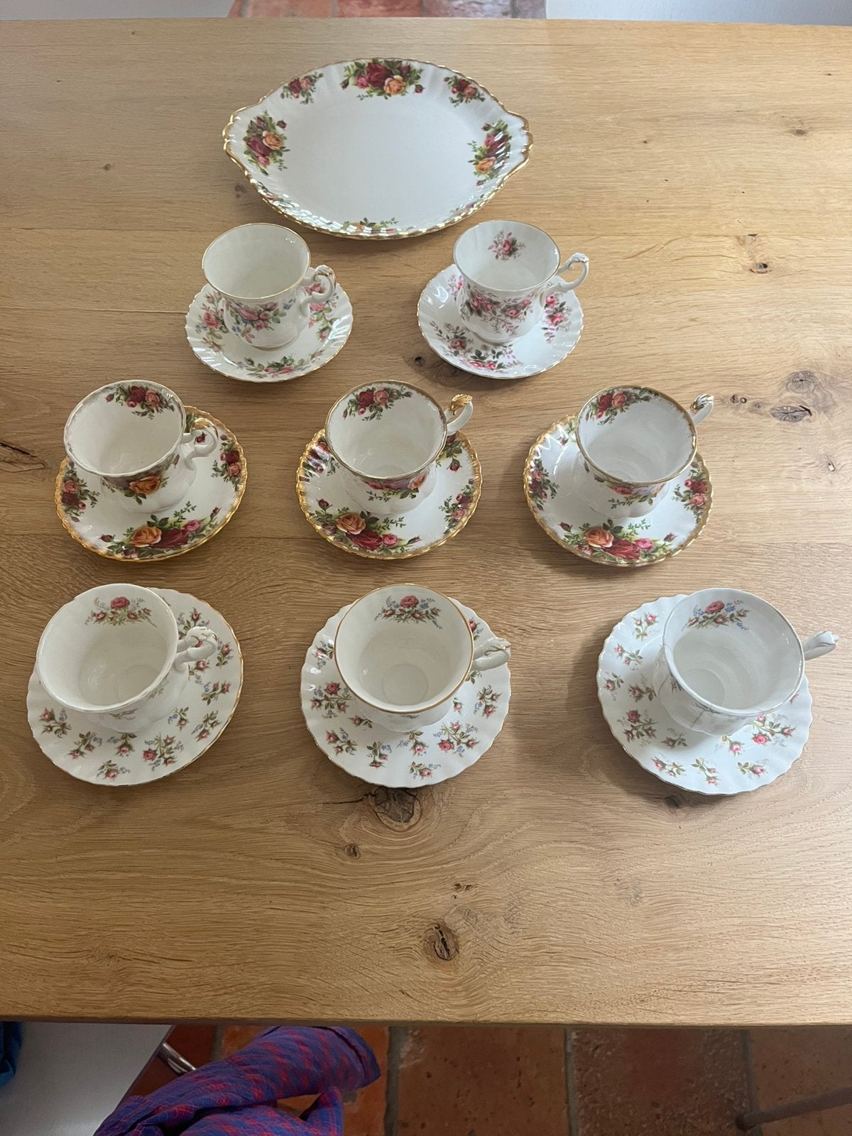 Royal Albert service, Ophalen