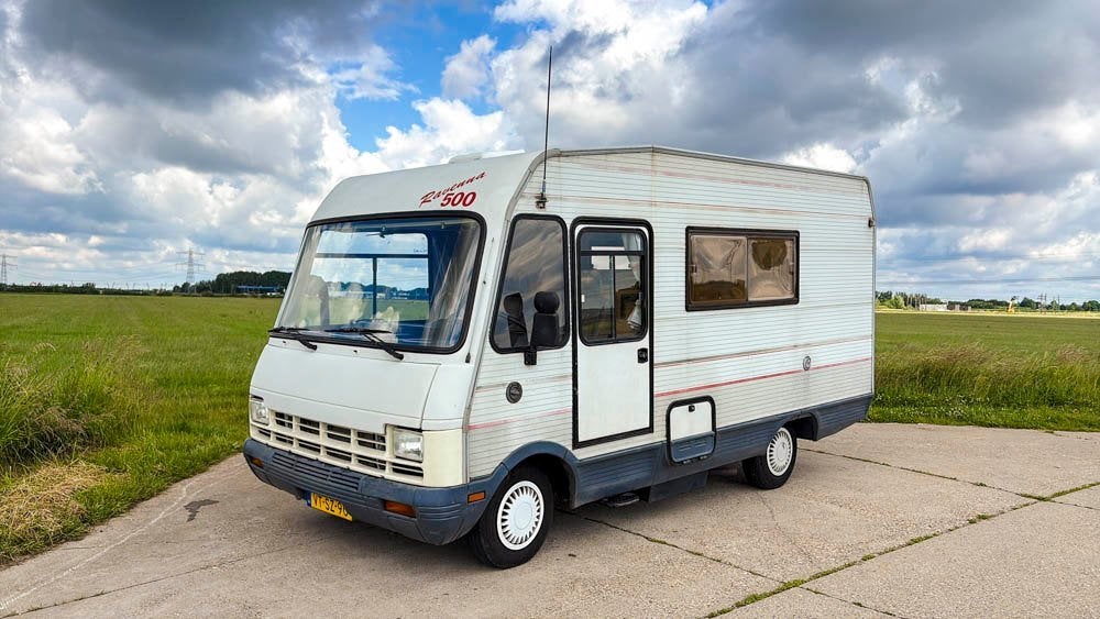 Caravans And Camping Leuke