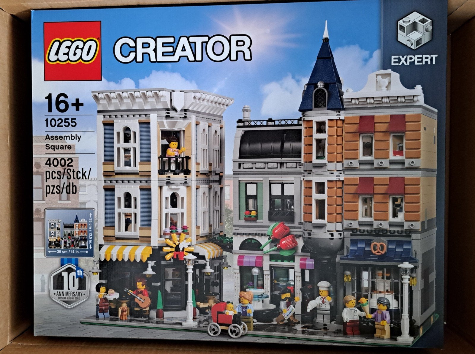 Nieuwe LEGO Creator Expert 10255 Assembly Square, Lego, Nieuw, Ophalen of Verzenden, Ongeopend/sealed