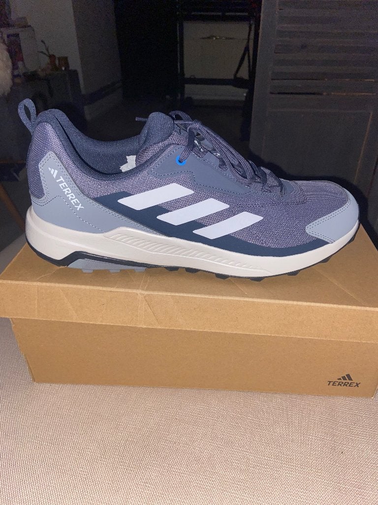 Schoenen, Blauw, Nieuw, Ophalen of Verzenden, Adidas