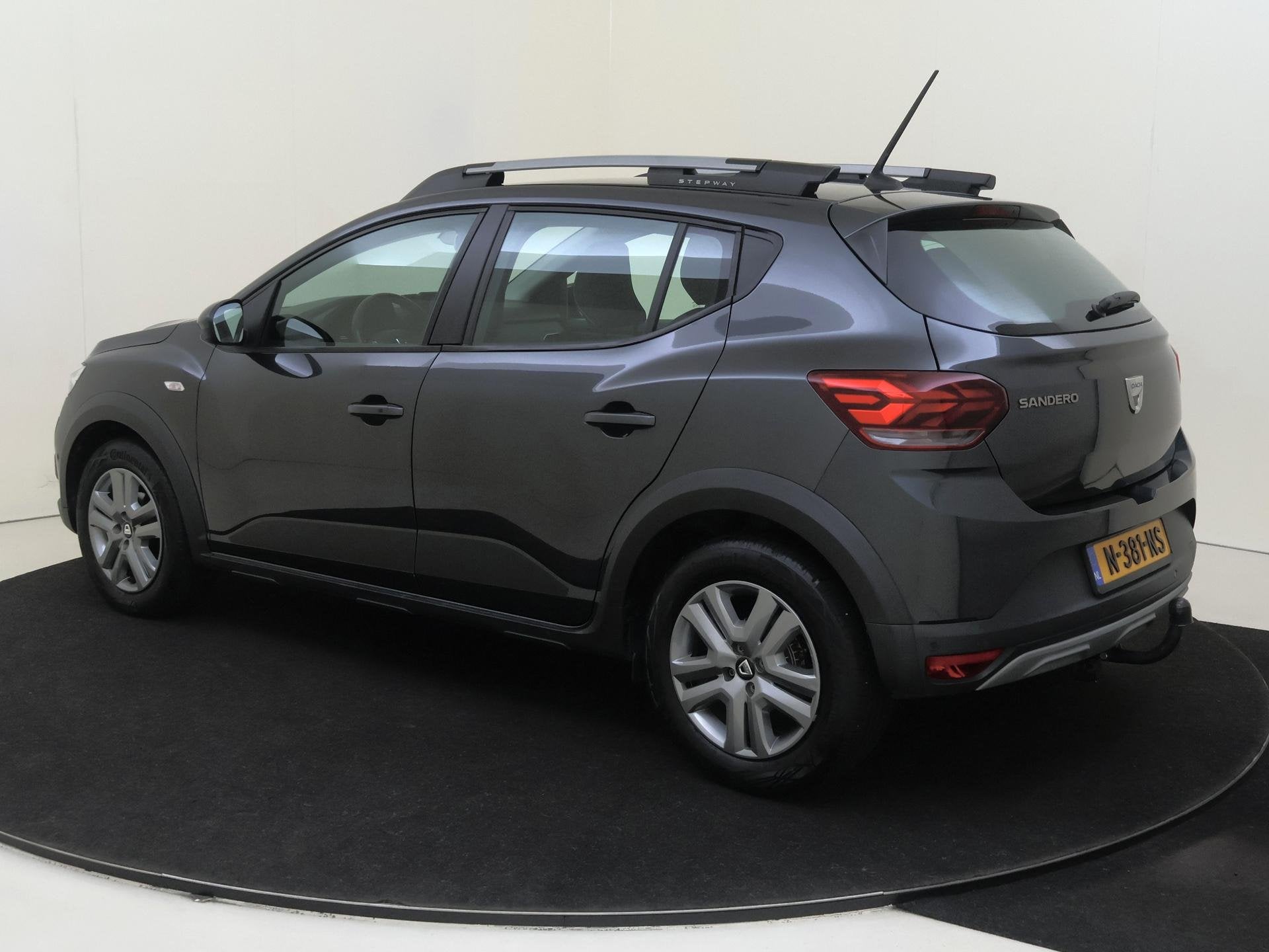 Dacia Sandero Stepway 1.0 TCe 90 Comfort | Navigatie | Camer, Auto's, Stof, Euro 6, 91 pk, 19 km/l