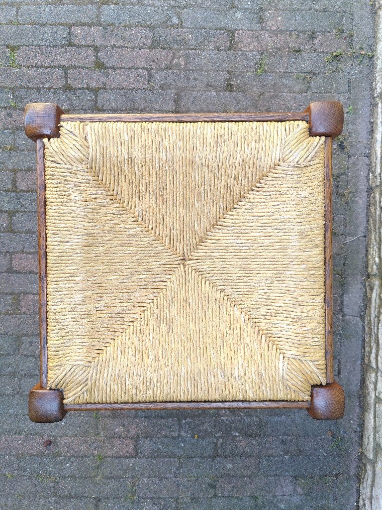 Houten kruk, Ophalen