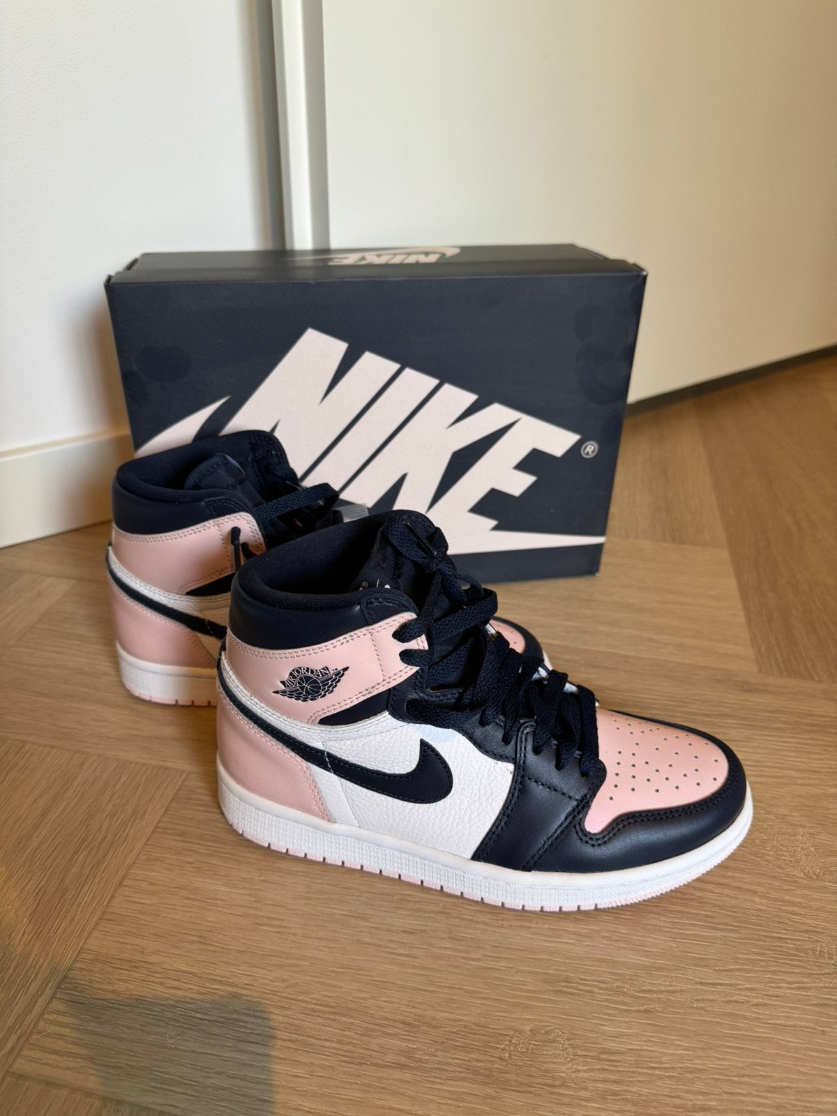 Nike air jordan retro high maat 37,5 bubblegum NIEUW IN doos, Ophalen of Verzenden, Nieuw, Zwart