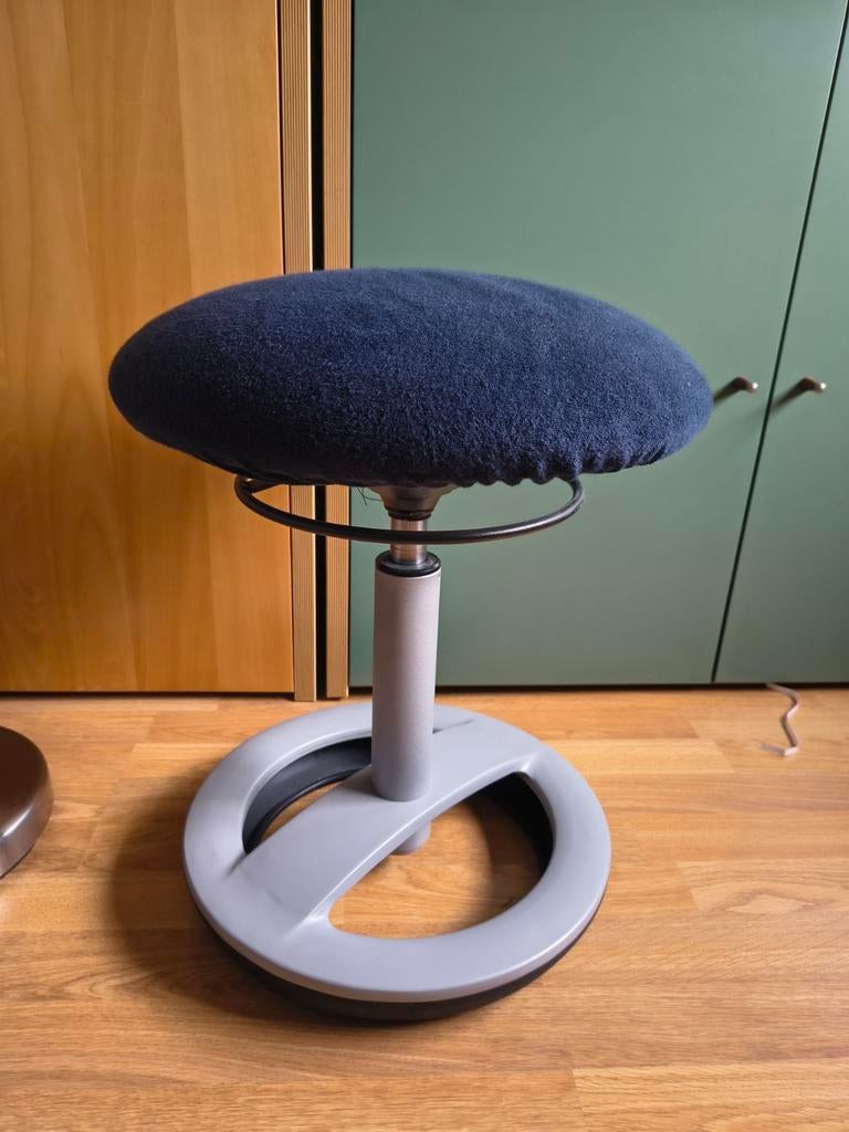 Topstar ergonomische verstelbare kruk, Ophalen, In hoogte verstelbaar, Gebruikt, Overige materialen