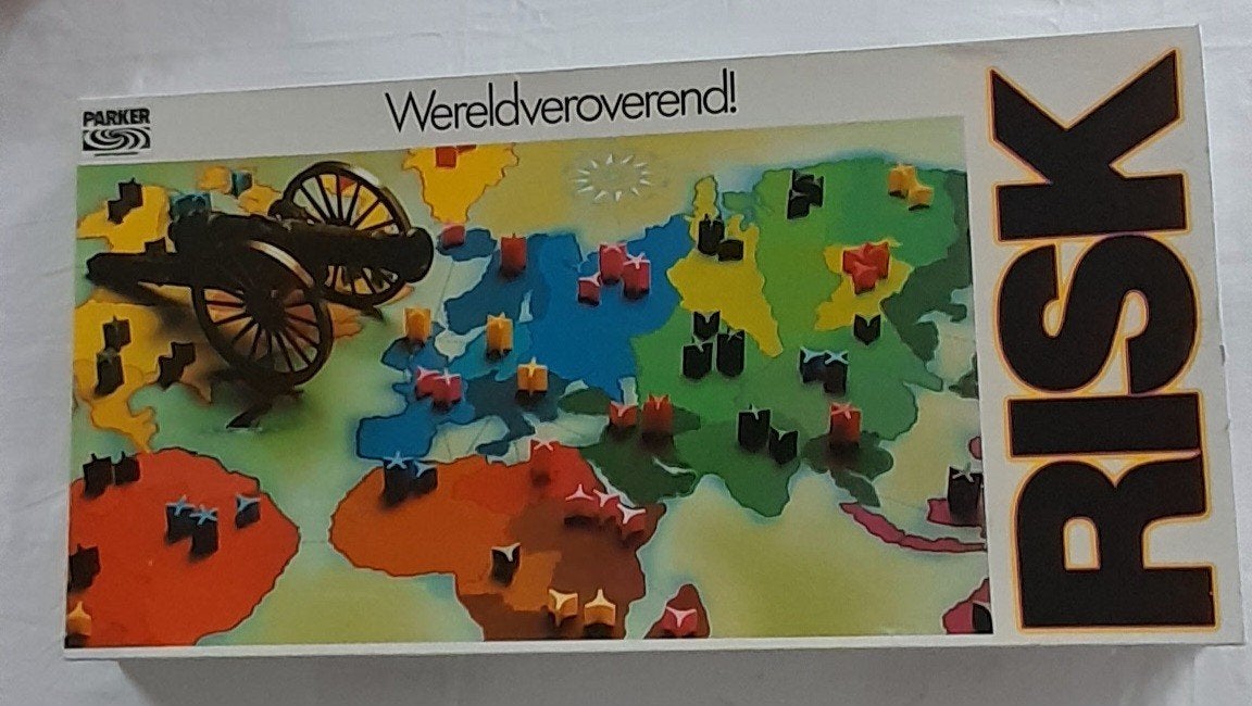 Risk in de witte doos., Hobby en Vrije tijd, Ophalen of Verzenden
