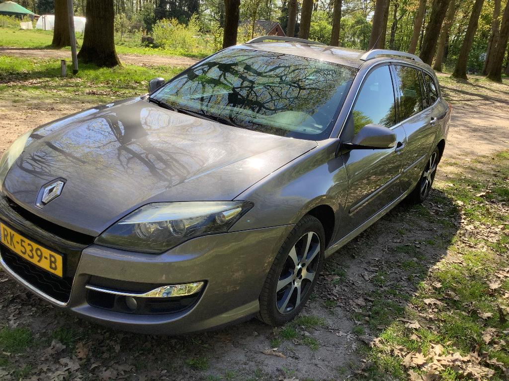 Renault Laguna 2.0 DCI 110KW Estate FAP 2011 Grijs, Auto's, Voorwielaandrijving, Zwart, 4 cilinders, Stationwagon