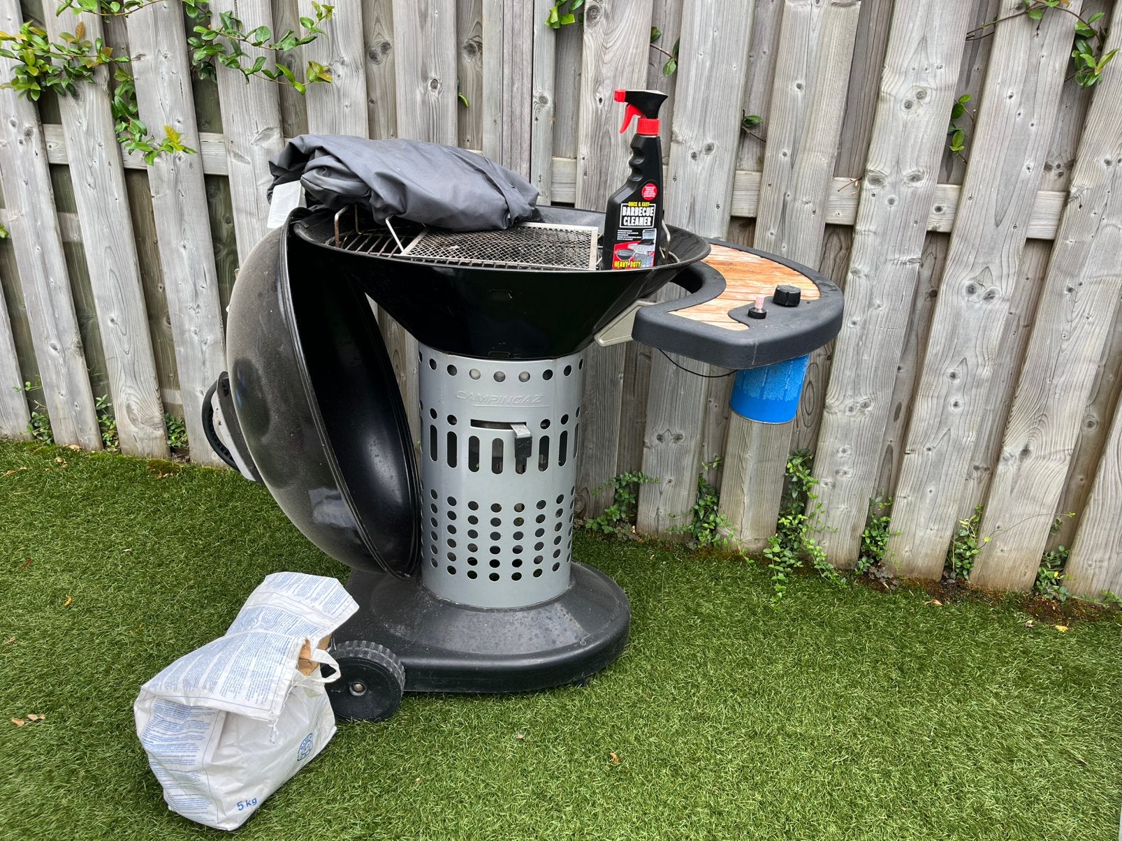 Campinggaz BBQ, Ophalen, Gebruikt, Met accessoires