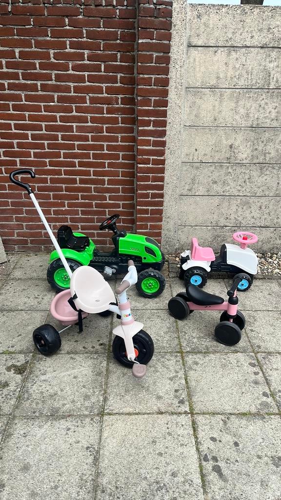 Loopfiets en trapauto set voor kinderen, Kinderen en Baby's, Speelgoed | Buiten | Skelters, Ophalen of Verzenden, Zo goed als nieuw