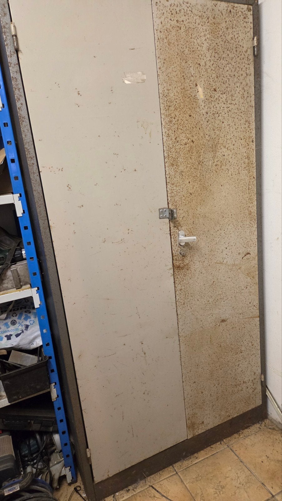 Stevige zadelkast - 180x100x51 cm, Huis en Inrichting, Ophalen, 50 tot 100 cm, Metaal, 150 tot 200 cm