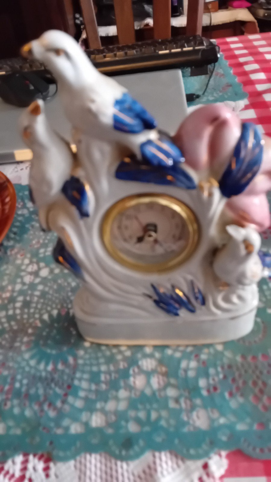 Decoratief klokje met vogels - Porselein, Antiek en Kunst, Ophalen
