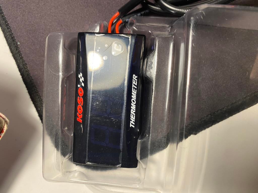 Koso tempratuur meter rood, Ophalen of Verzenden, Nieuw