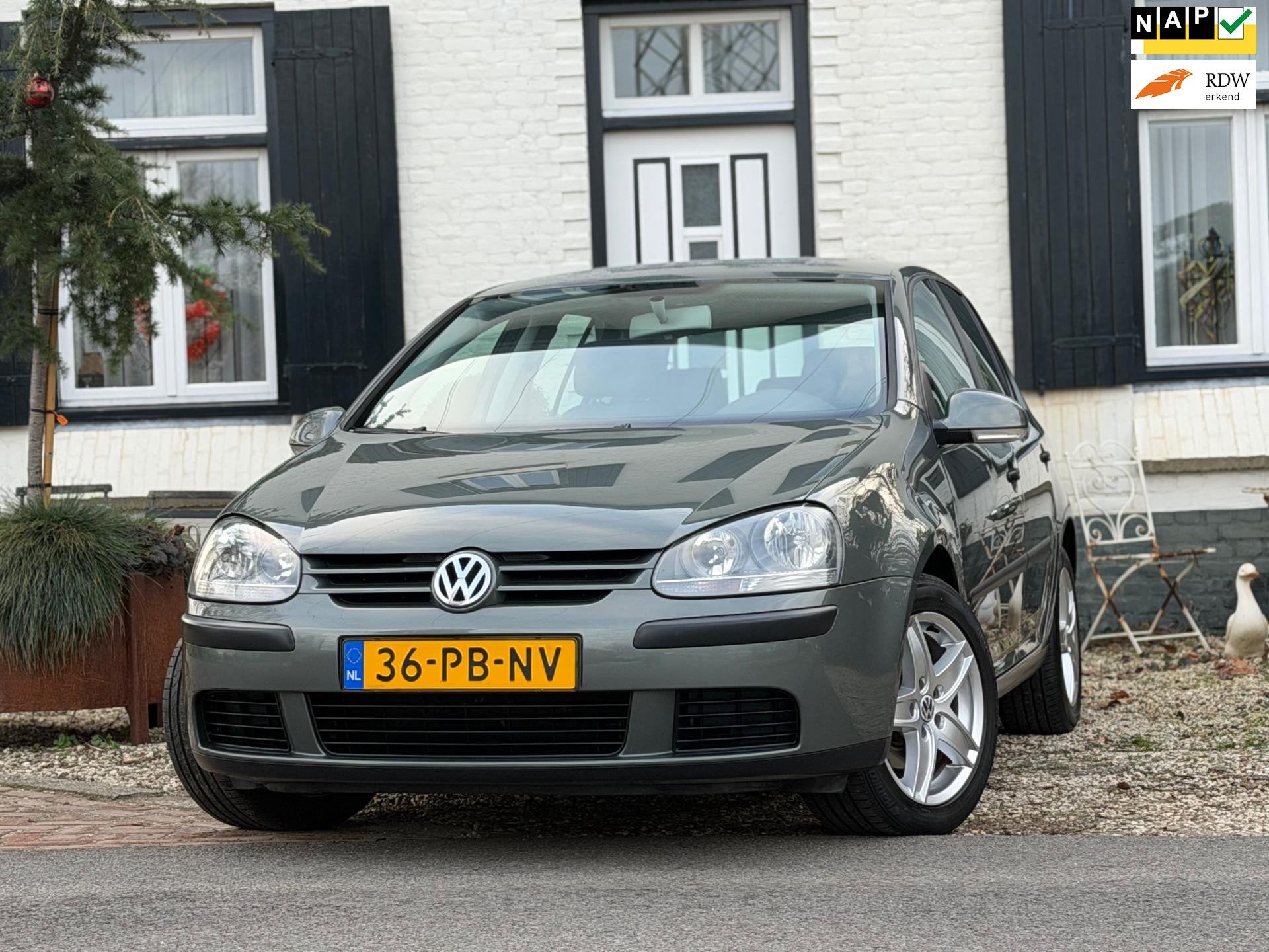 Volkswagen Golf 1.6 FSI Trendline|77DKM!|NAP|5DRS|, Voorwielaandrijving, Gebruikt, Origineel Nederlands, Handgeschakeld