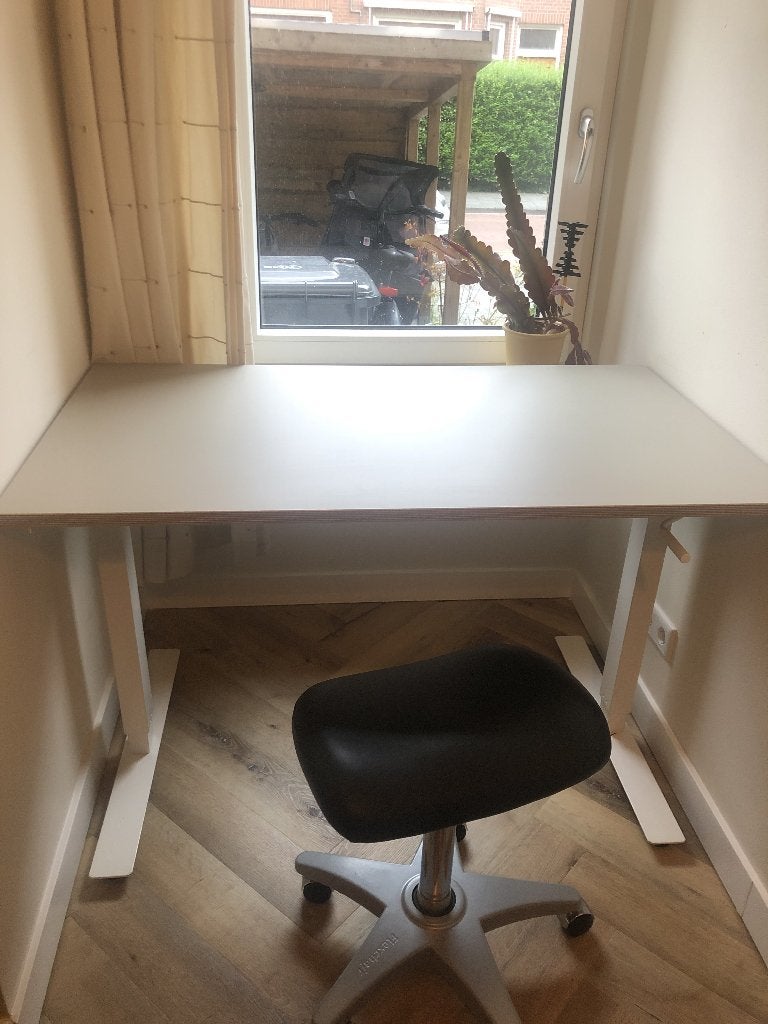 Sta/zit bureau - wit IKEA - 70x120, Huis en Inrichting, Bureaus, Ophalen, Zit-sta bureau, 120 cm, Scandinavisch