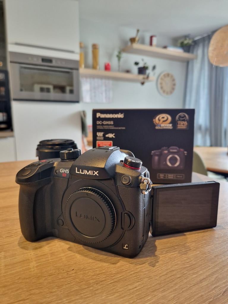 Panasonic Lumix GH5S met lens en extra batterijen, Audio, Tv en Foto, Fotocamera's Digitaal, Ophalen, Zo goed als nieuw, Overige Merken