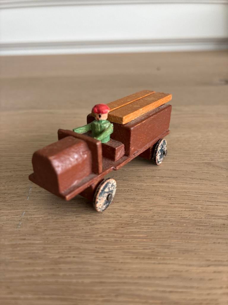 Erzgebirge Vintage Houten Miniatuur Truck met Bestuurder, Antiek en Kunst, Antiek | Speelgoed, Ophalen of Verzenden