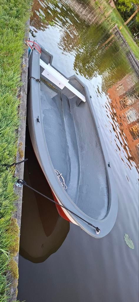 Leuk vaarklaar boot plus moter 5pk, Watersport en Boten, Ophalen, Zo goed als nieuw, Motor en Techniek, Motorboot
