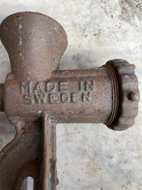 originele gietijzeren vleesmolen uit Sweden, Antiek en Kunst, Ophalen of Verzenden