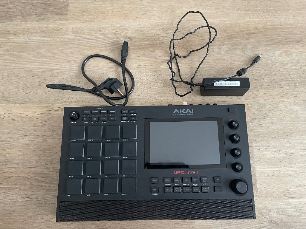 Akai Professional MPC Live 2, Ophalen, Gebruikt