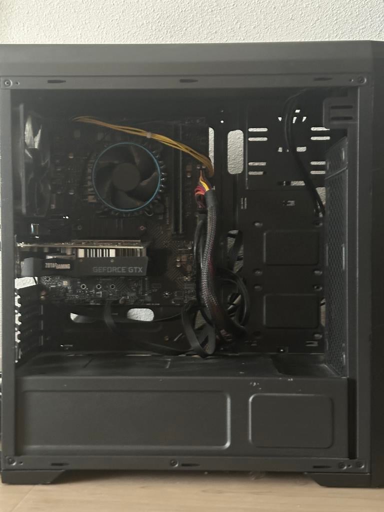 24GB RAM GTX 1650, i5 12400F Desktop + opt. 144Hz Monitor, Ophalen of Verzenden, Zo goed als nieuw