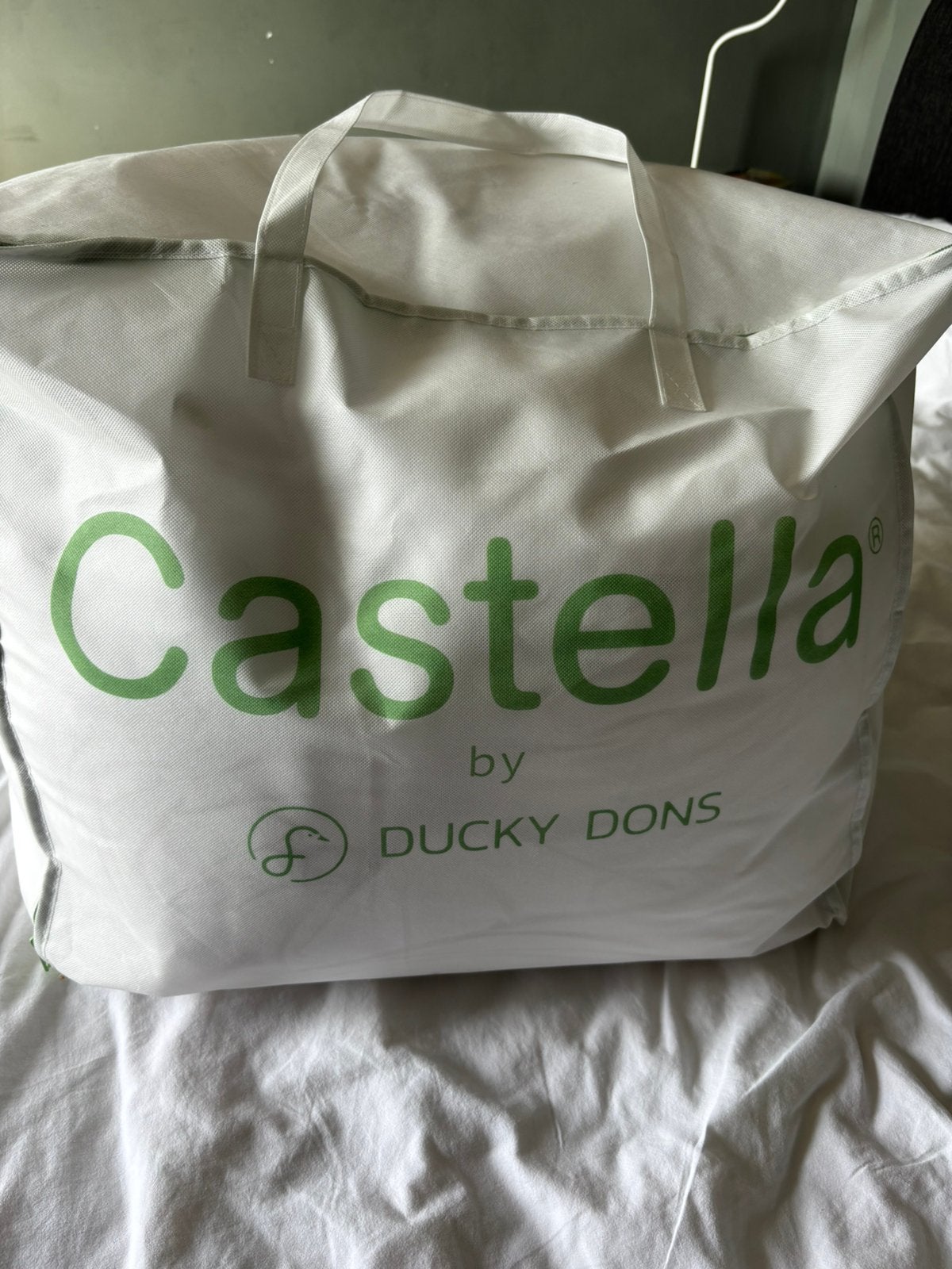 Dekbed 2 persoons  (1 deel hersft/lente) Castella Ducky Dons, Huis en Inrichting, Slaapkamer | Beddengoed, Wit, Tweepersoons, Dons en Veren