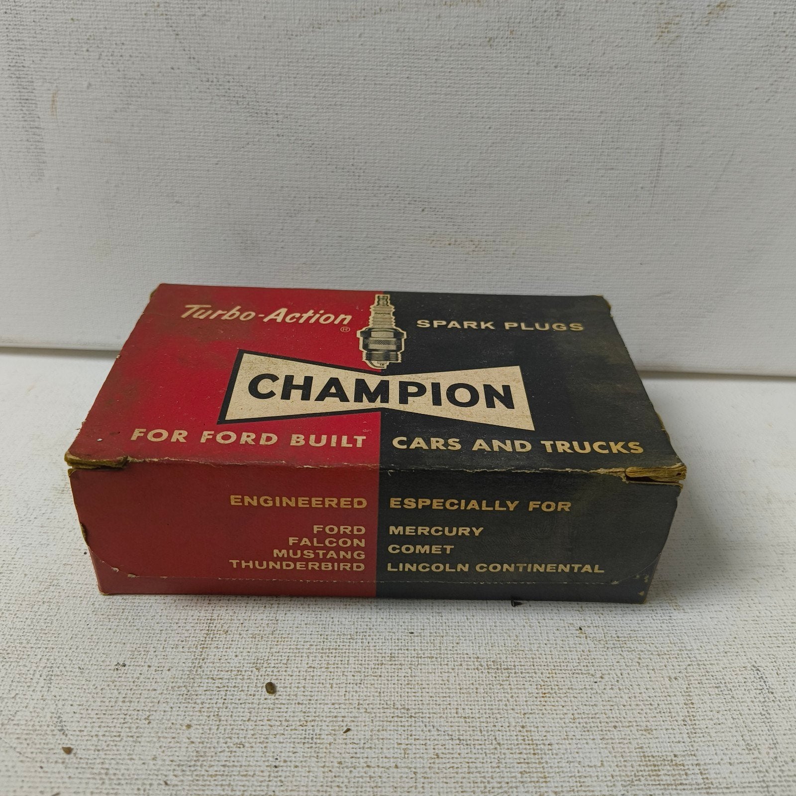 Nos vintage doos Champion Bougies Ford Mustang, Verzamelen, Ophalen of Verzenden