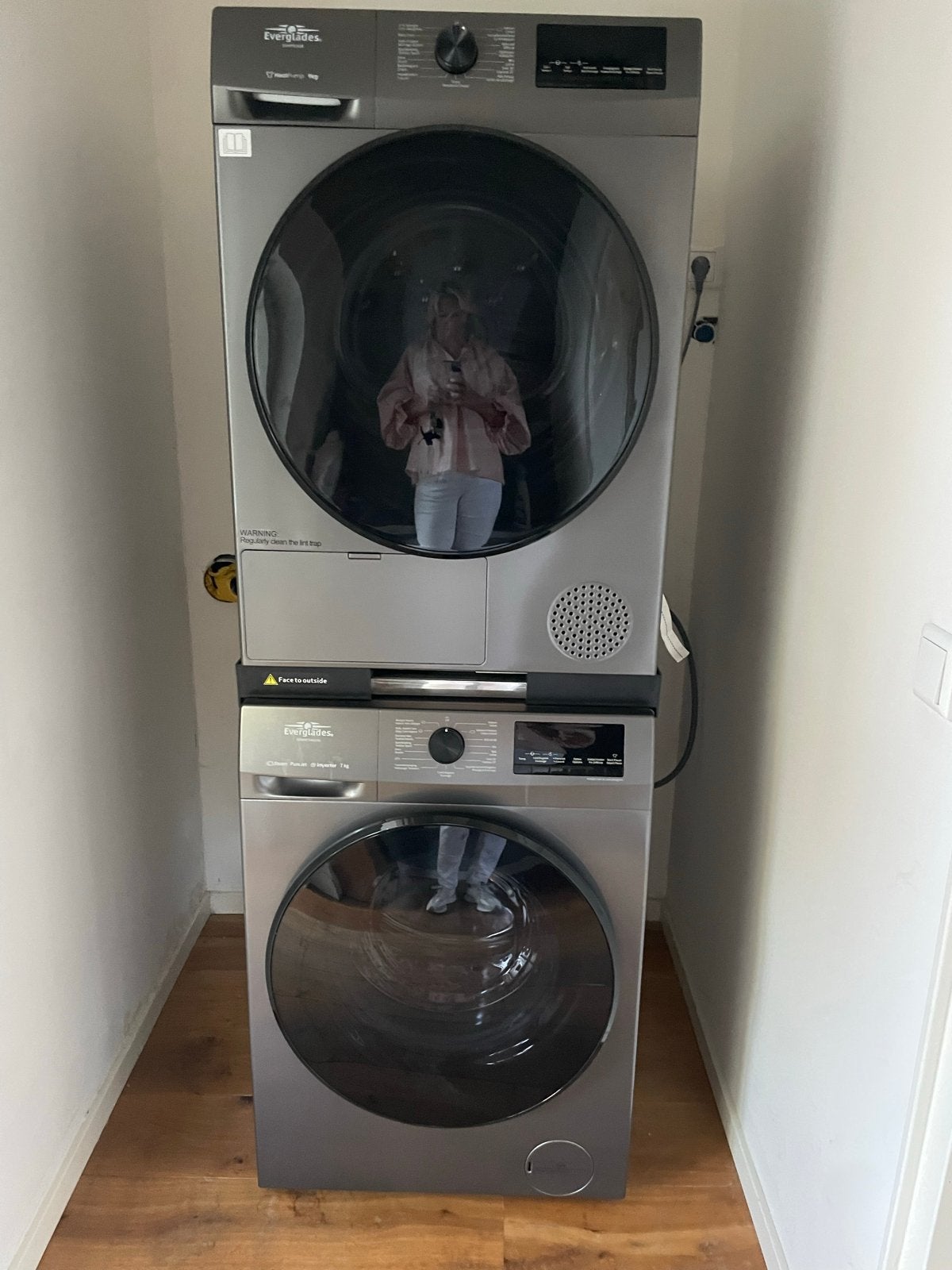 Everglades wasmachine en warmtepompdroger - 1,5 jaar oud