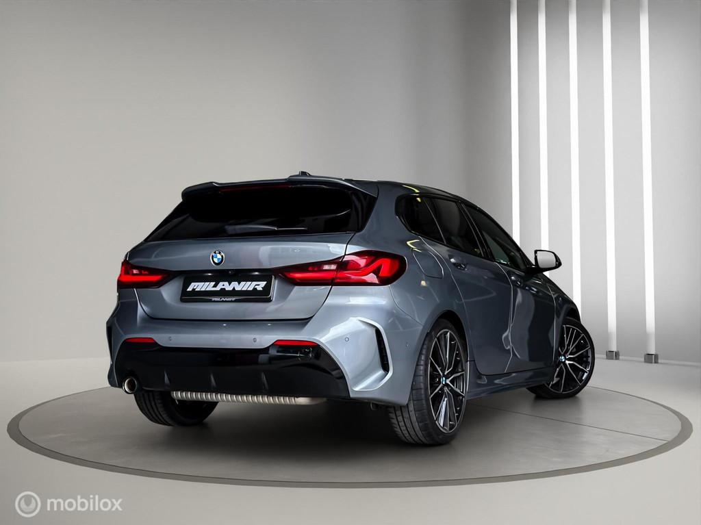 BMW 1-serie 118i M Sport |Pano |Kuipstoelen |H&K |HUD |ACC, Gebruikt, Bedrijf, 3 cilinders, 695 kg