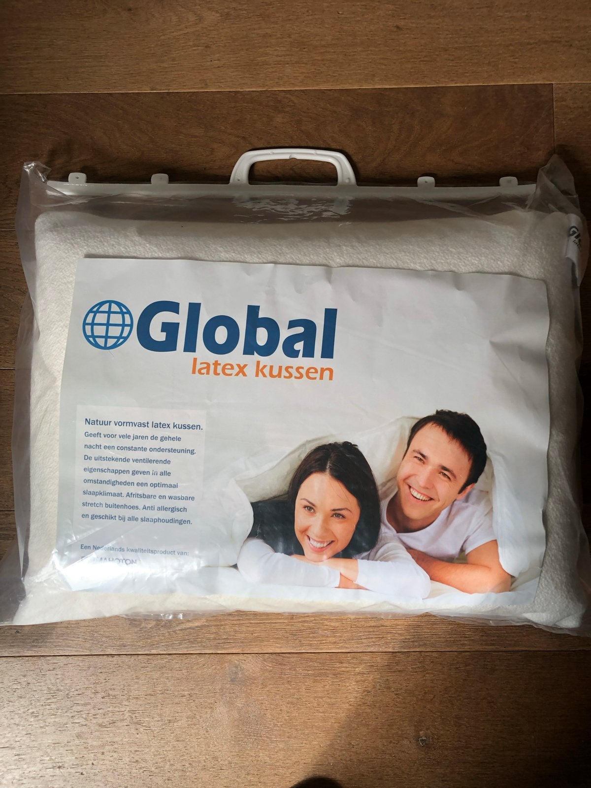 Global (Mahoton) latex kussen - Zo goed als ongebruikt., Ophalen of Verzenden, Zo goed als nieuw, Wit, Rechthoekig