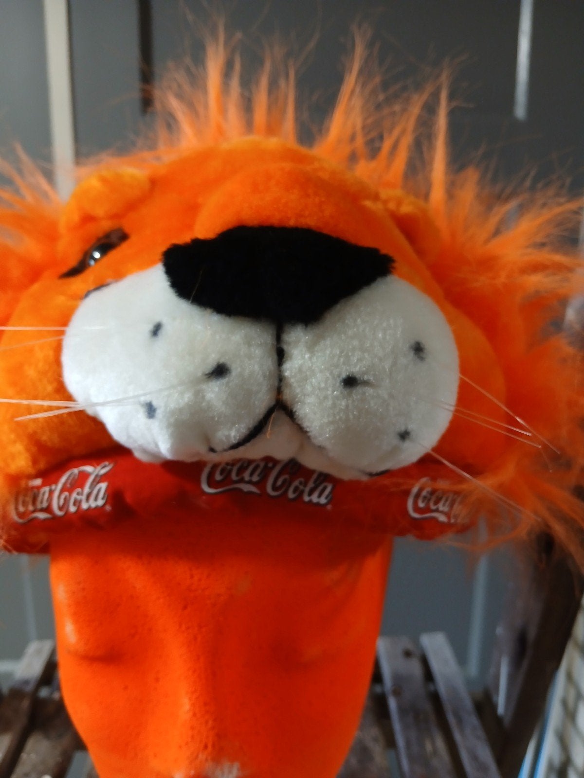Verstelbare Oranje Coca-Cola Leeuwenmuts, Ophalen of Verzenden, Gebruikt, Wild dier, Overige typen