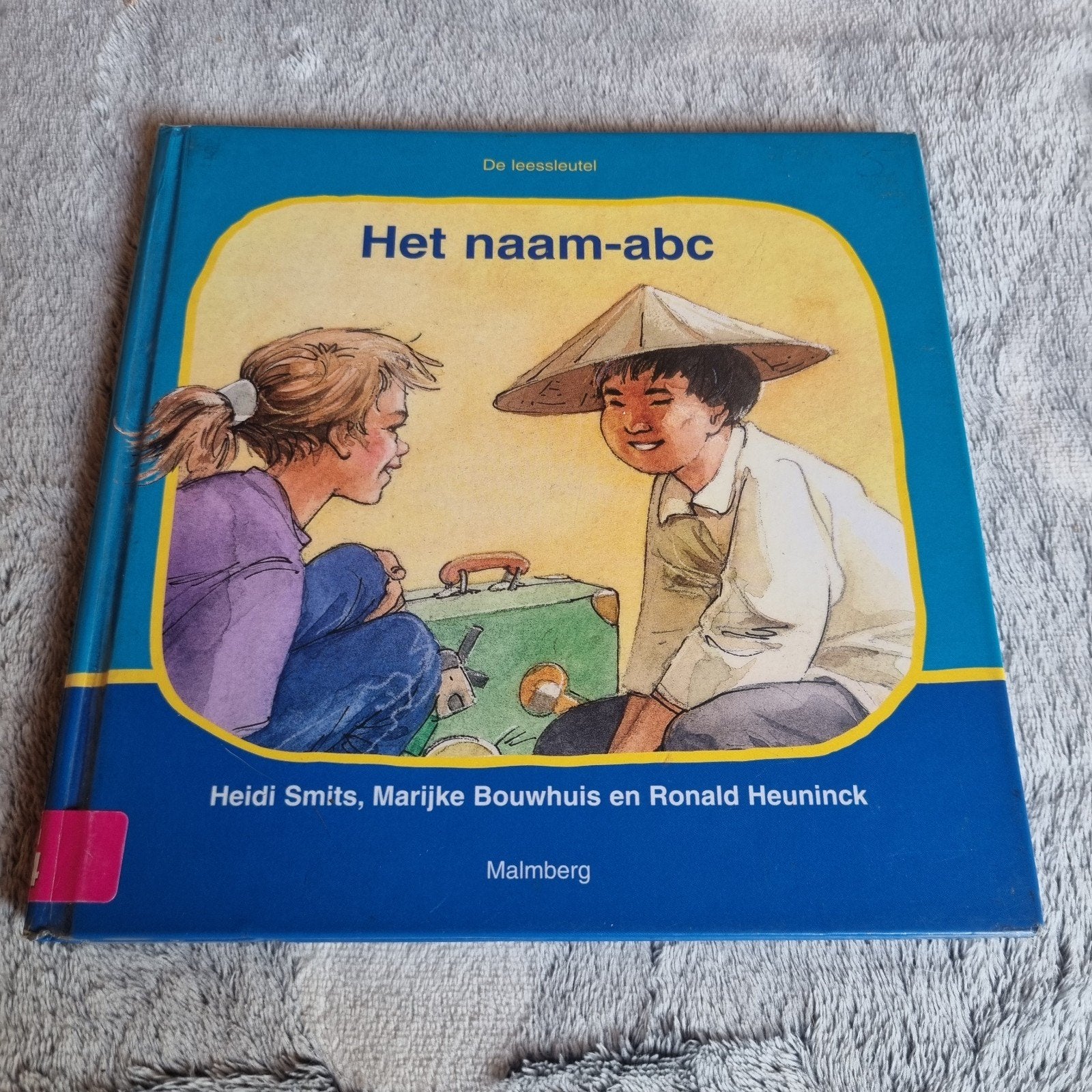 Het naam-abc - Leesboekje AVI E4 / M5 leessleuteltjes, Boeken, Ophalen of Verzenden, Gelezen