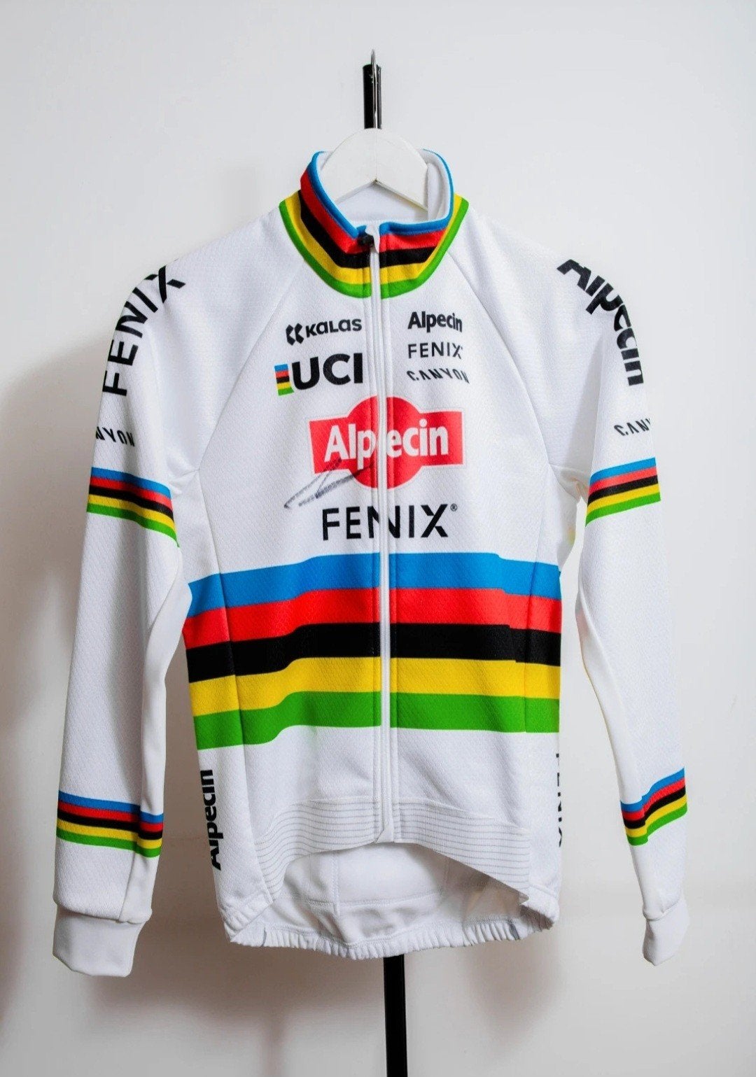 Kalas Jack Mathieu van der Poel gesigneerd canyon zwift

Uni, Ophalen, Zo goed als nieuw, Bovenkleding