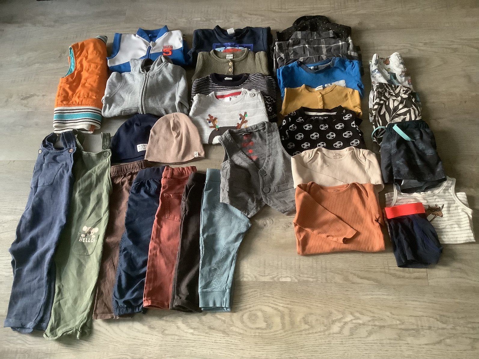 Kledingpakket Jongens maat 86  - 29 stuks, Ophalen of Verzenden, Gebruikt, Maat 86
