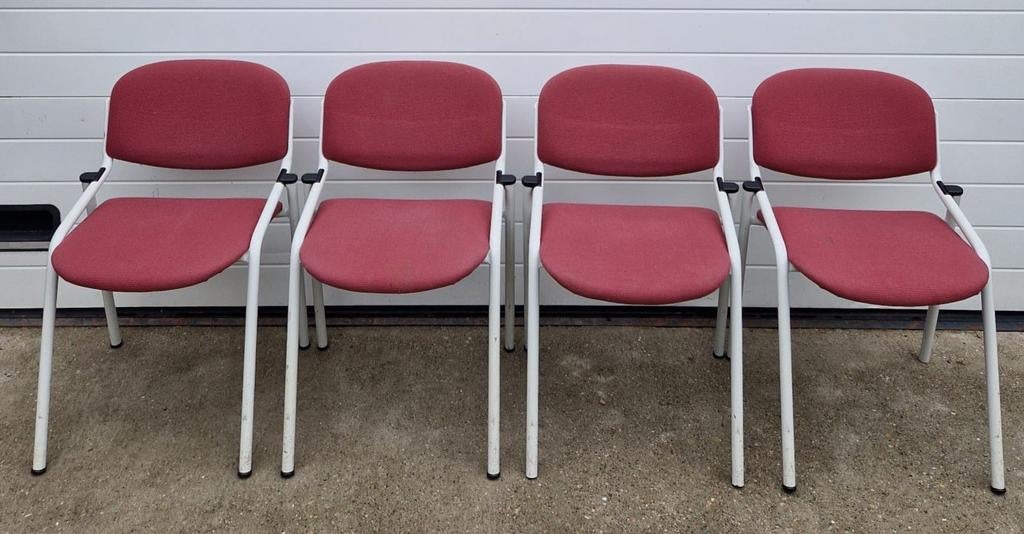 5 x eromes stoelen schoolstoelen kantine horeca zaal, Huis en Inrichting, Stoelen, Ophalen of Verzenden, Zo goed als nieuw, Rood