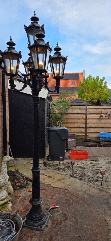 smeedijzeren hek met bijpassende lamp, Ophalen, Met poort, Gebruikt, Sierhekwerk