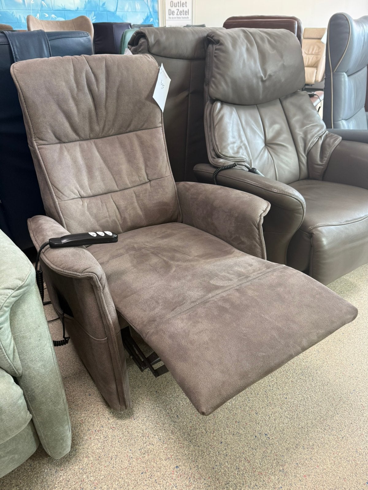 De toekomst sta op stoel relax fauteuil gratis bezorging, Huis en Inrichting, Fauteuils, Ophalen of Verzenden, Zo goed als nieuw