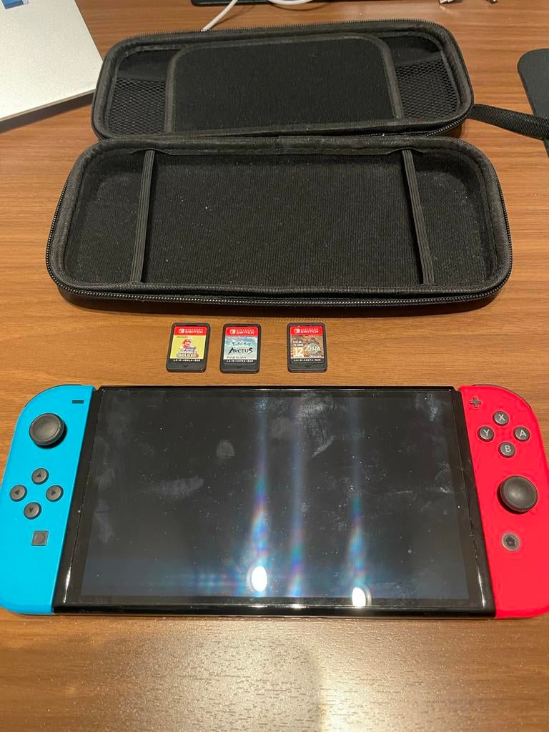 Nintendo Switch OLED - Aangepaste firmware mogelijk, Spelcomputers en Games, Online, Gebruikt, Overige genres, 1 speler