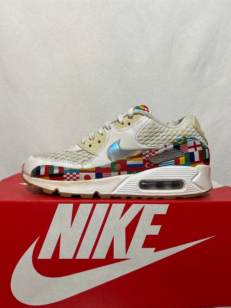Maat 40 - Nike Air Max 90 NIC QS International Flag Pack