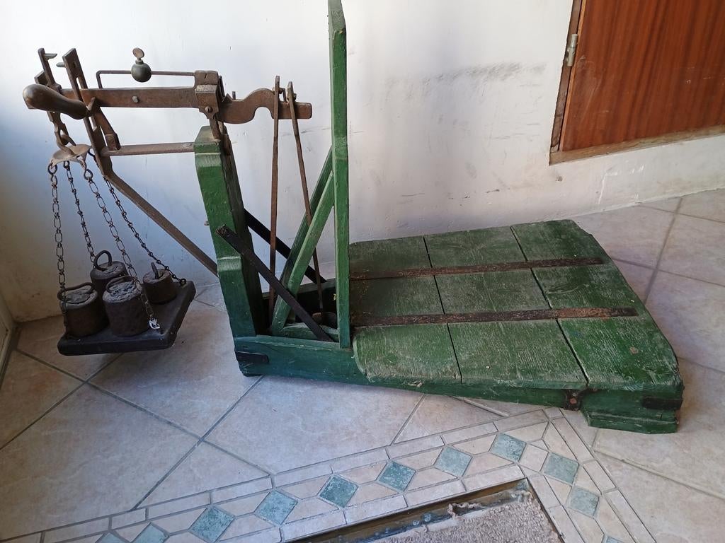Oude bascule met gewichten, Ophalen