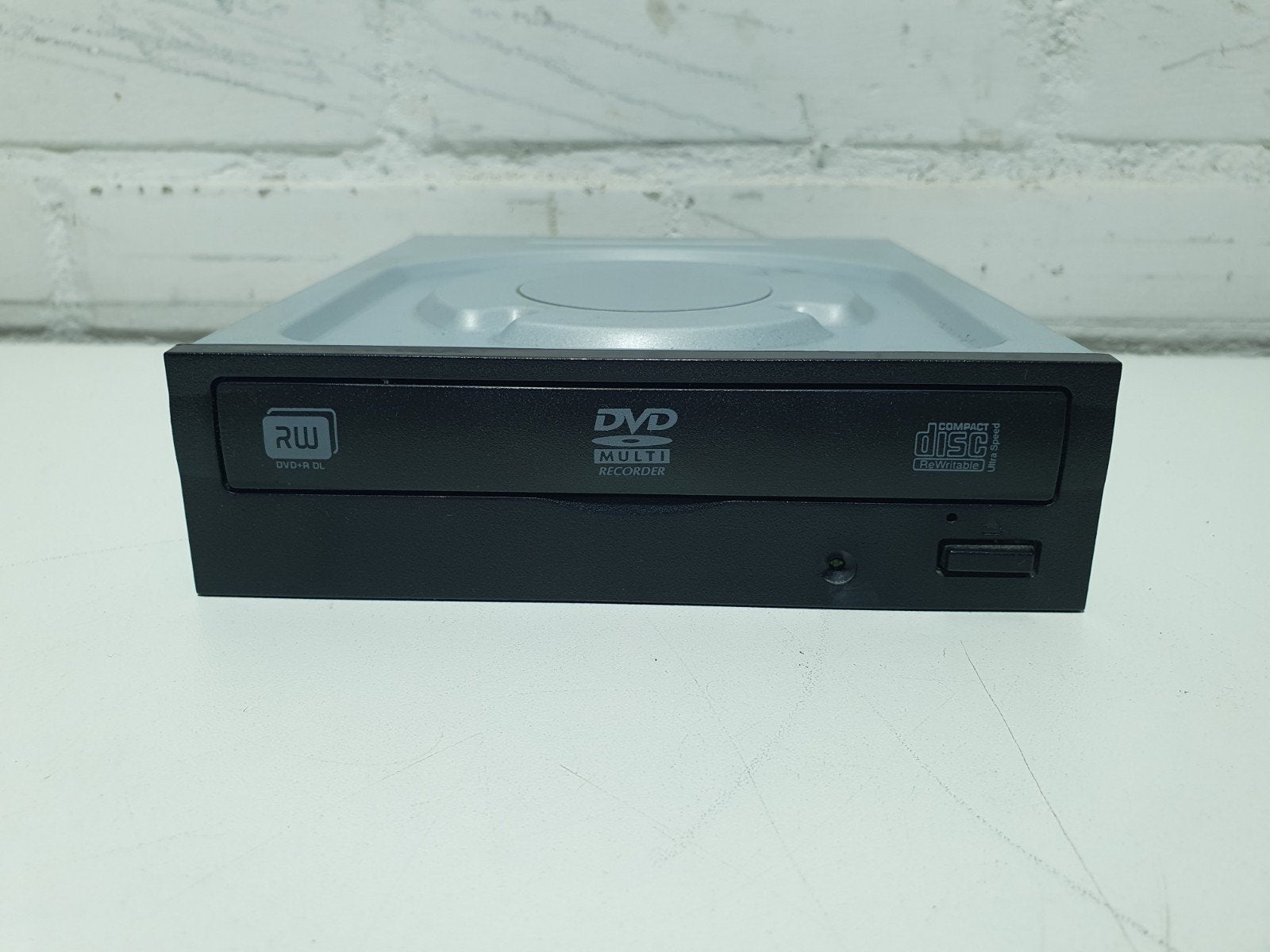 Lite-On iHAS124 DVD/CD-brander SATA, Intern, Ophalen of Verzenden, Zo goed als nieuw, .