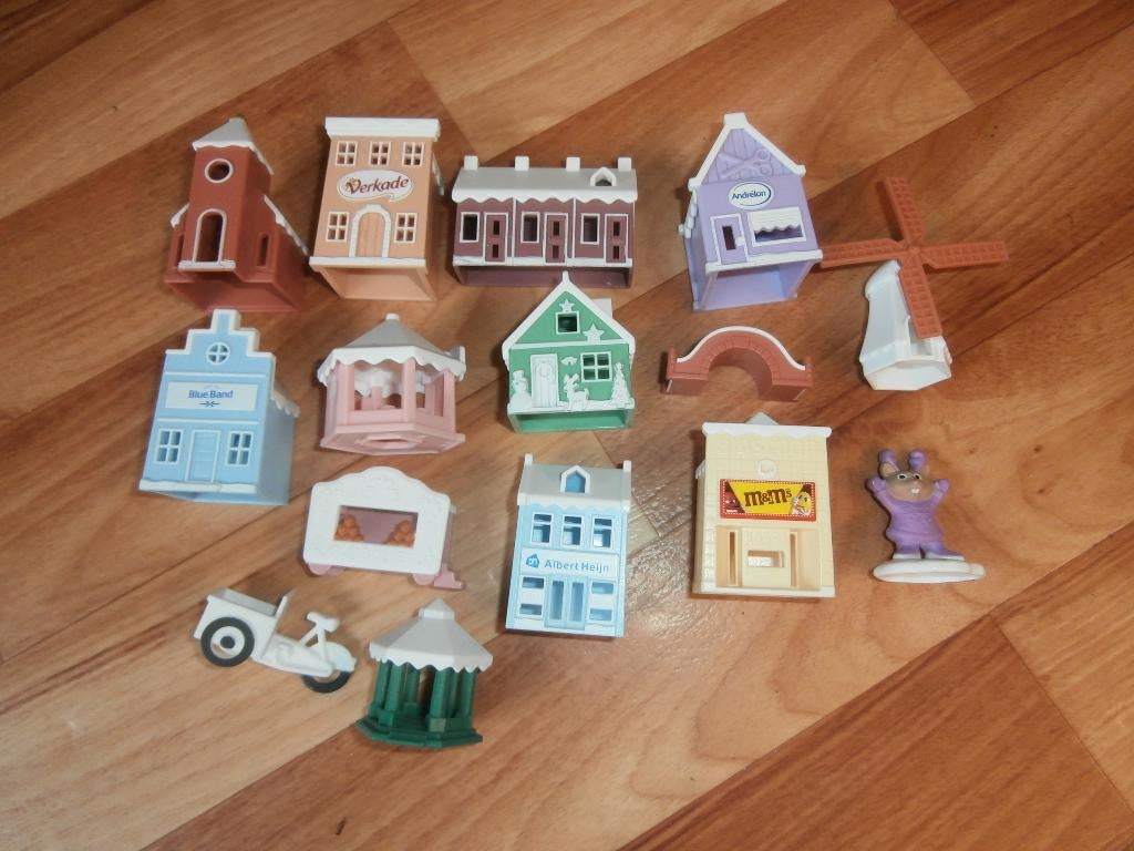 Supermarktactie  huisjes kersthuisje ah molen carrousel brug, Verzamelen, Supermarktacties, Albert Heijn, Ophalen of Verzenden